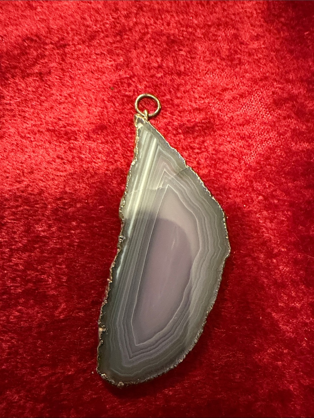 Gray Agate Slice Pendant see pics small vein crack fair condition